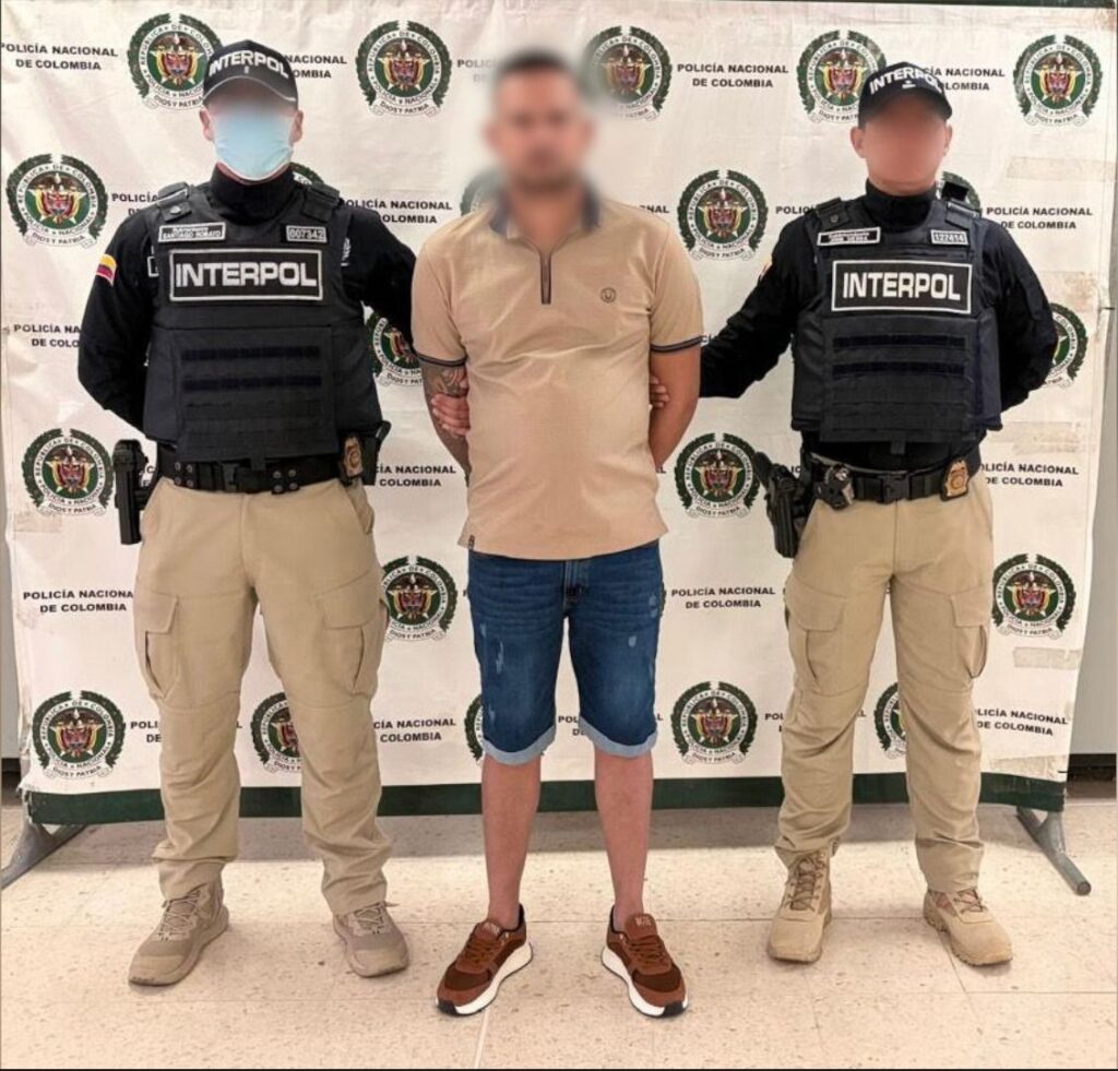 f2c69bec-7def-4c57-a5d2-941690eae0e2